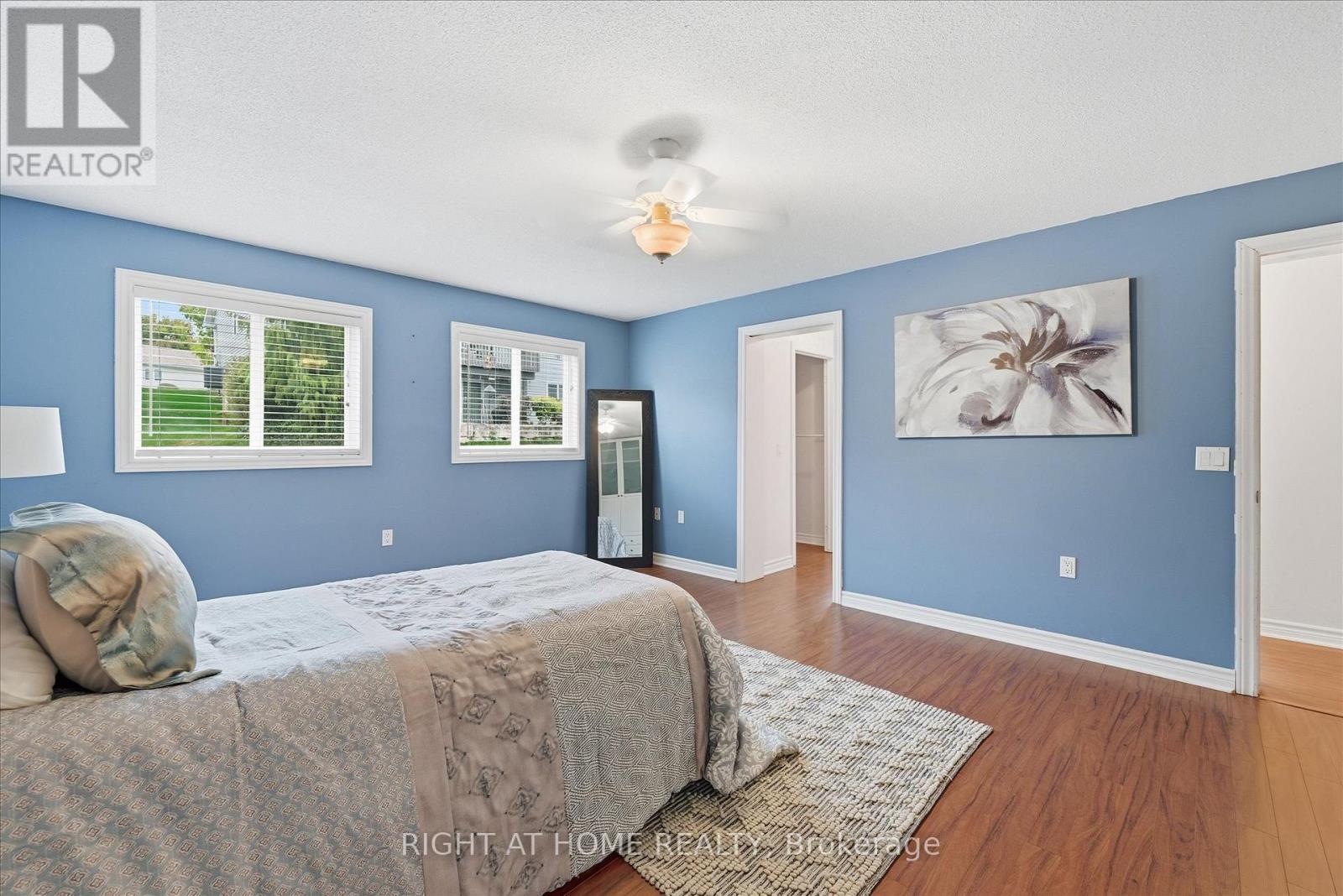 111 Gracehill Crescent, Hamilton, ON - Indoor Photo Showing Bedroom