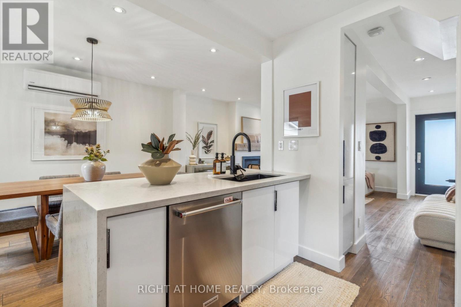 141 O'Connor Drive, Toronto, ON - Indoor
