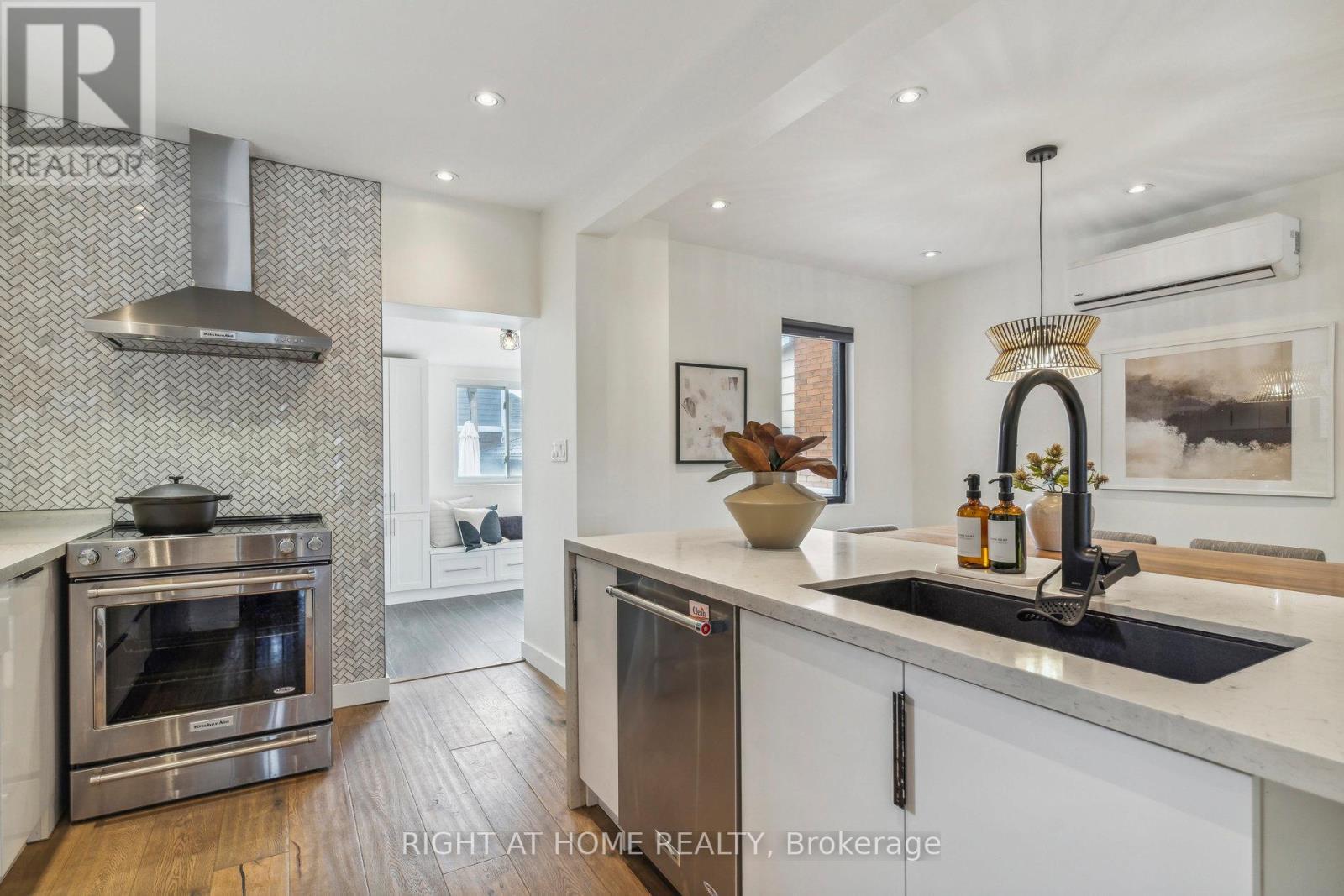 141 O'Connor Drive, Toronto, ON - Indoor Photo Showing Kitchen With Double Sink With Upgraded Kitchen