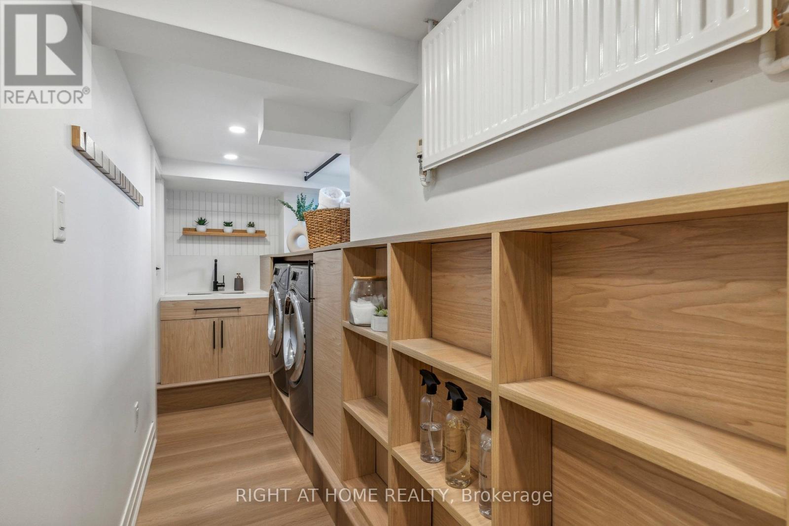 141 O'Connor Drive, Toronto, ON - Indoor Photo Showing Laundry Room