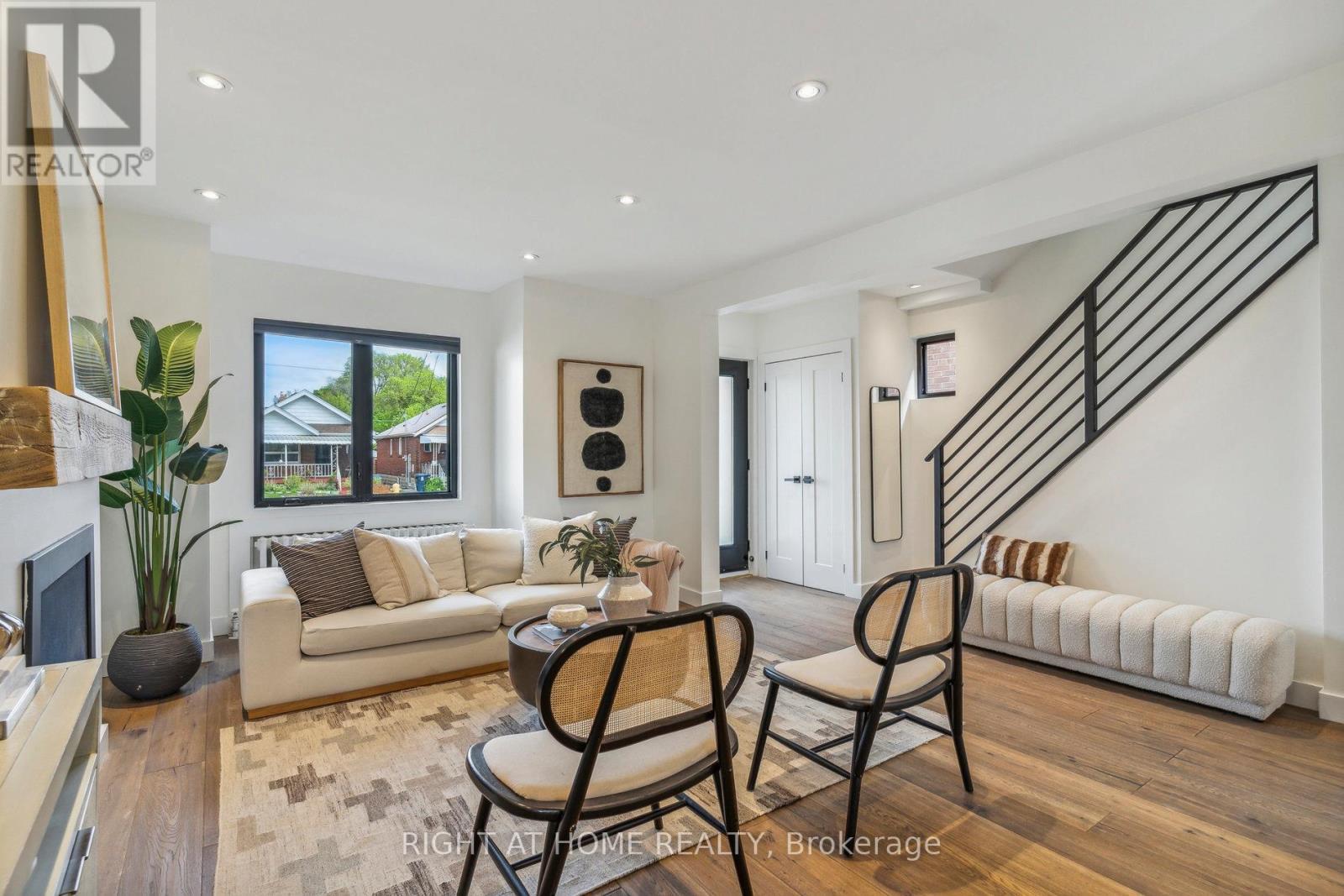 141 O'Connor Drive, Toronto, ON - Indoor Photo Showing Living Room