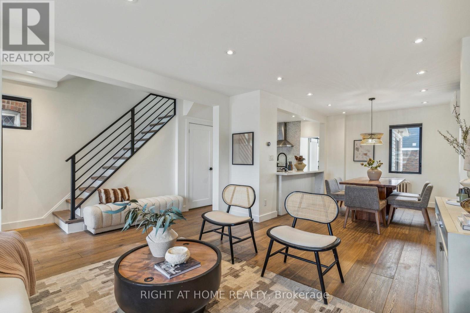 141 O'Connor Drive, Toronto, ON - Indoor Photo Showing Living Room