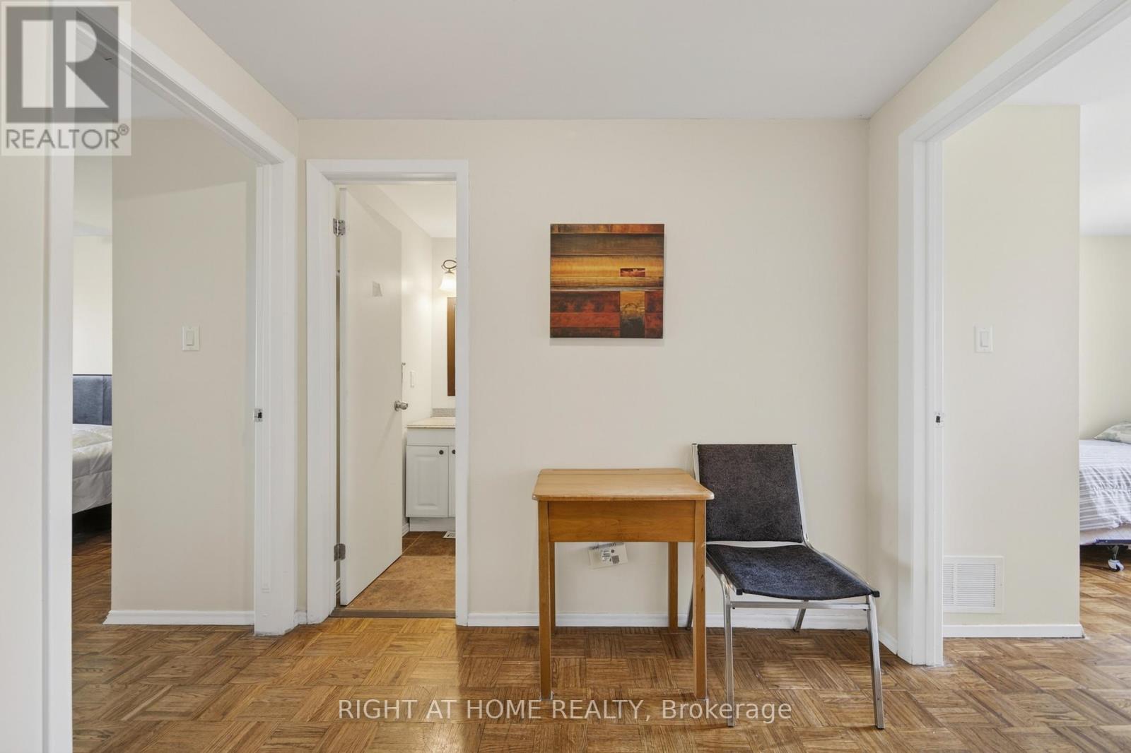 47 - 2 Bernick Drive, Barrie, ON - Indoor