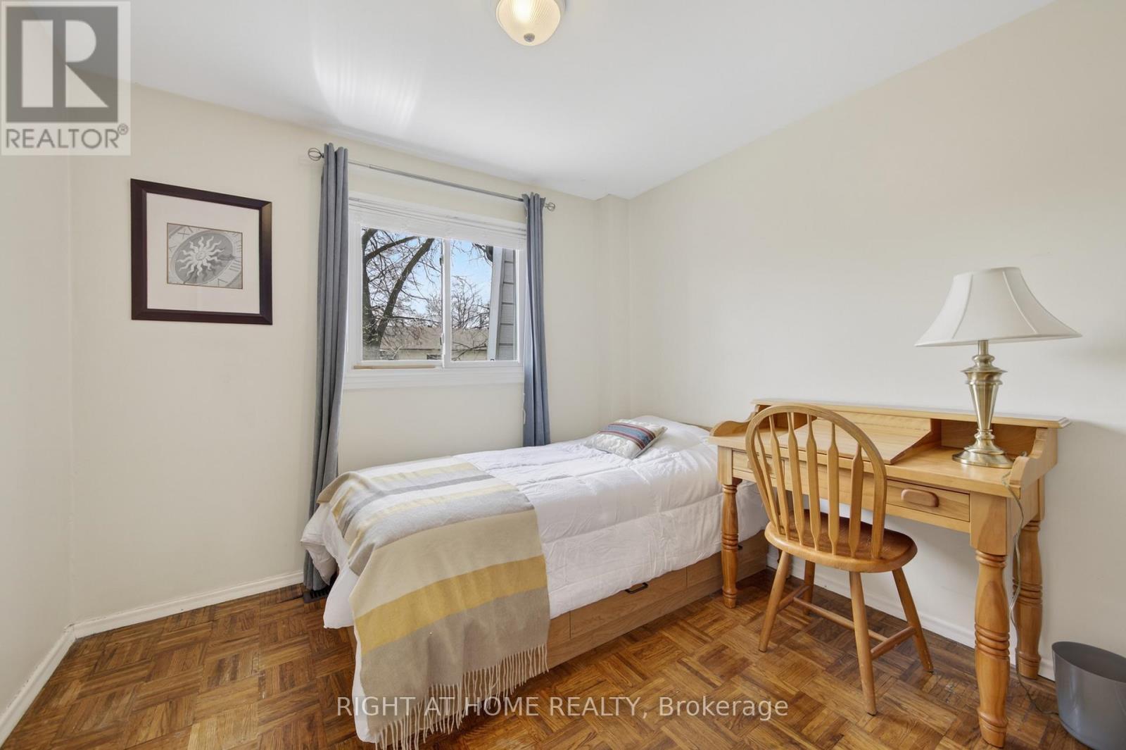 47 - 2 Bernick Drive, Barrie, ON - Indoor Photo Showing Bedroom