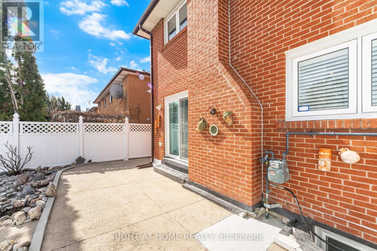 3938 Midhurst Lane, Mississauga, ON - Outdoor With Exterior
