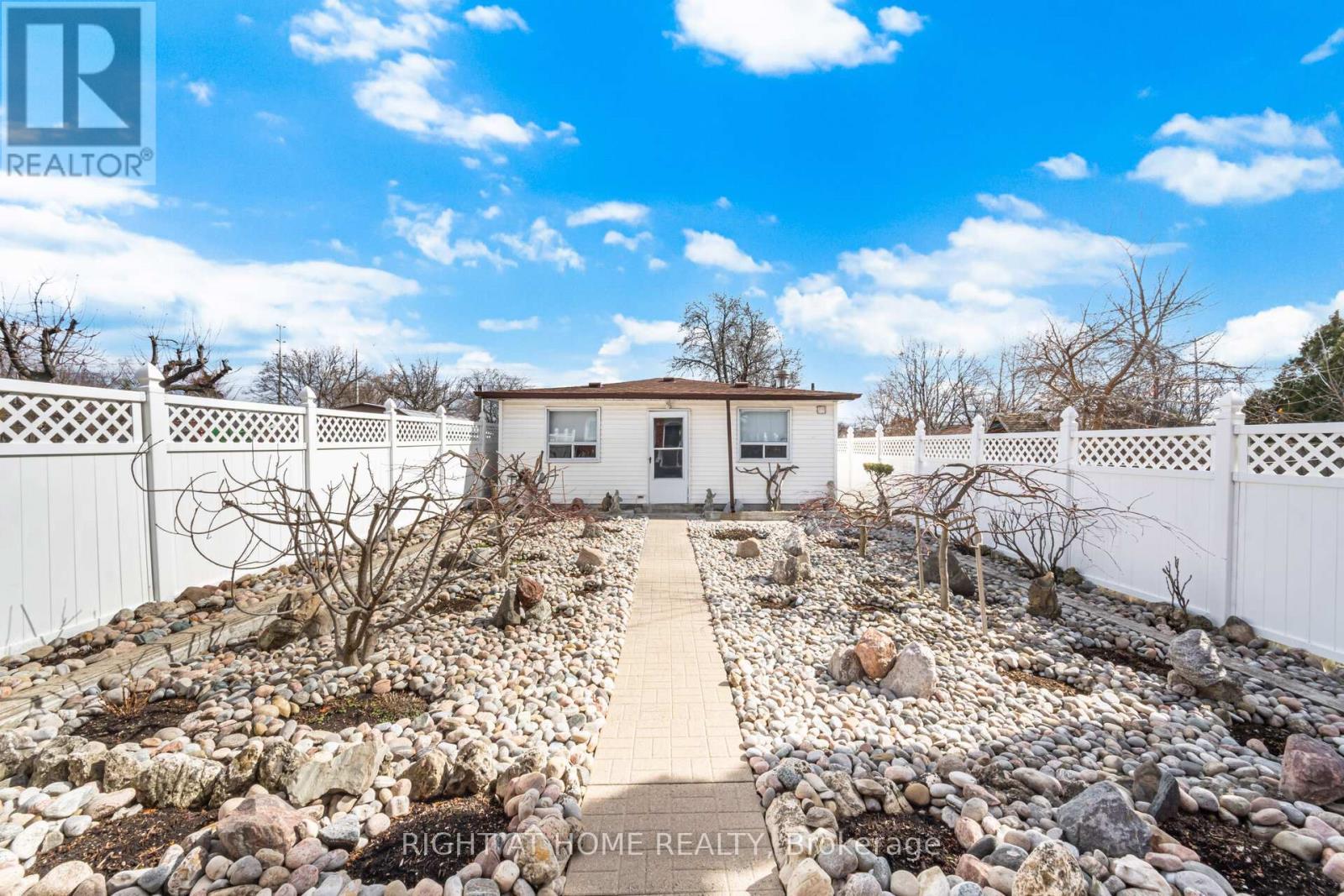 3938 Midhurst Lane, Mississauga, ON - Outdoor