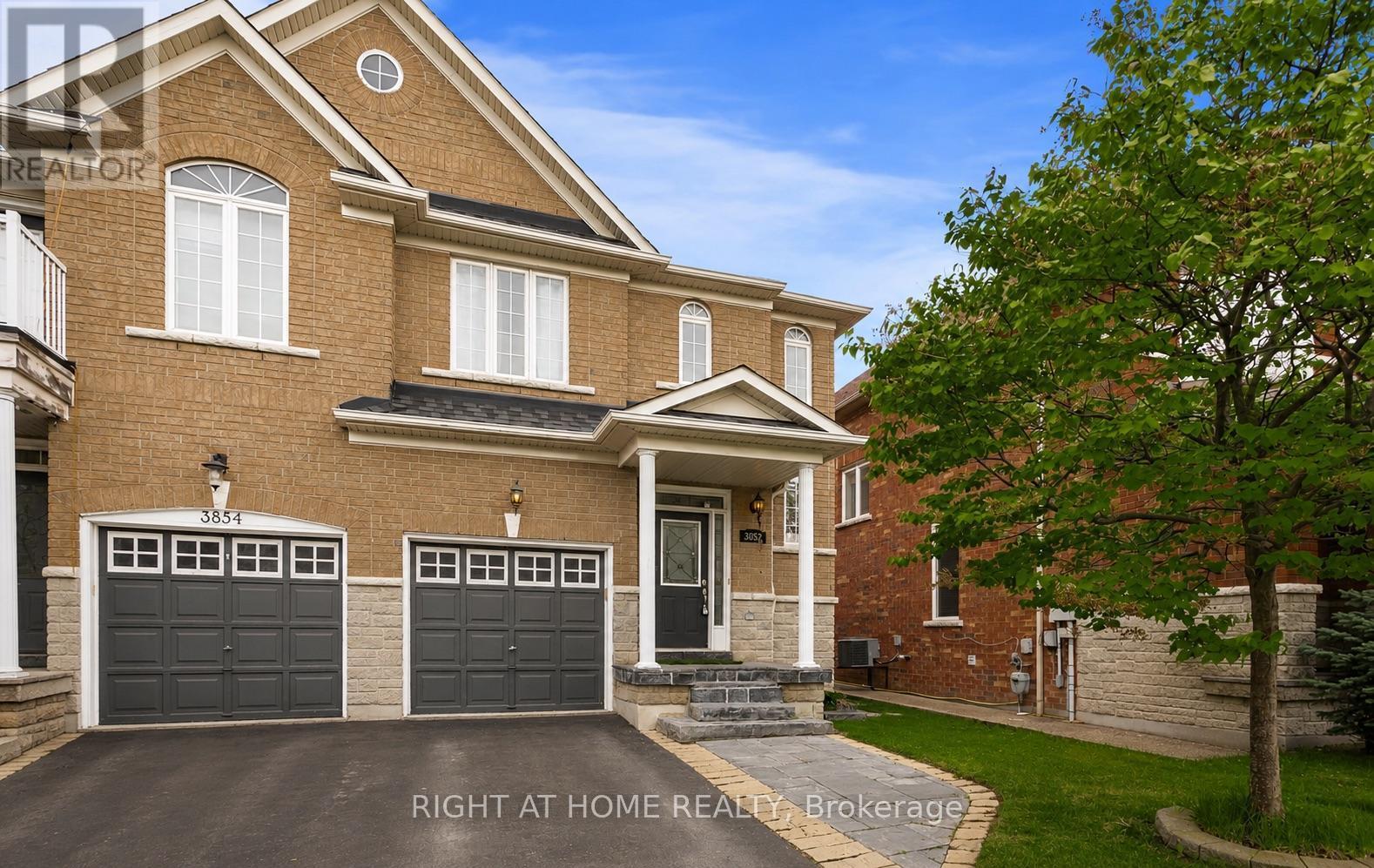 3852 Bloomington Crescent, Mississauga, ON - Outdoor