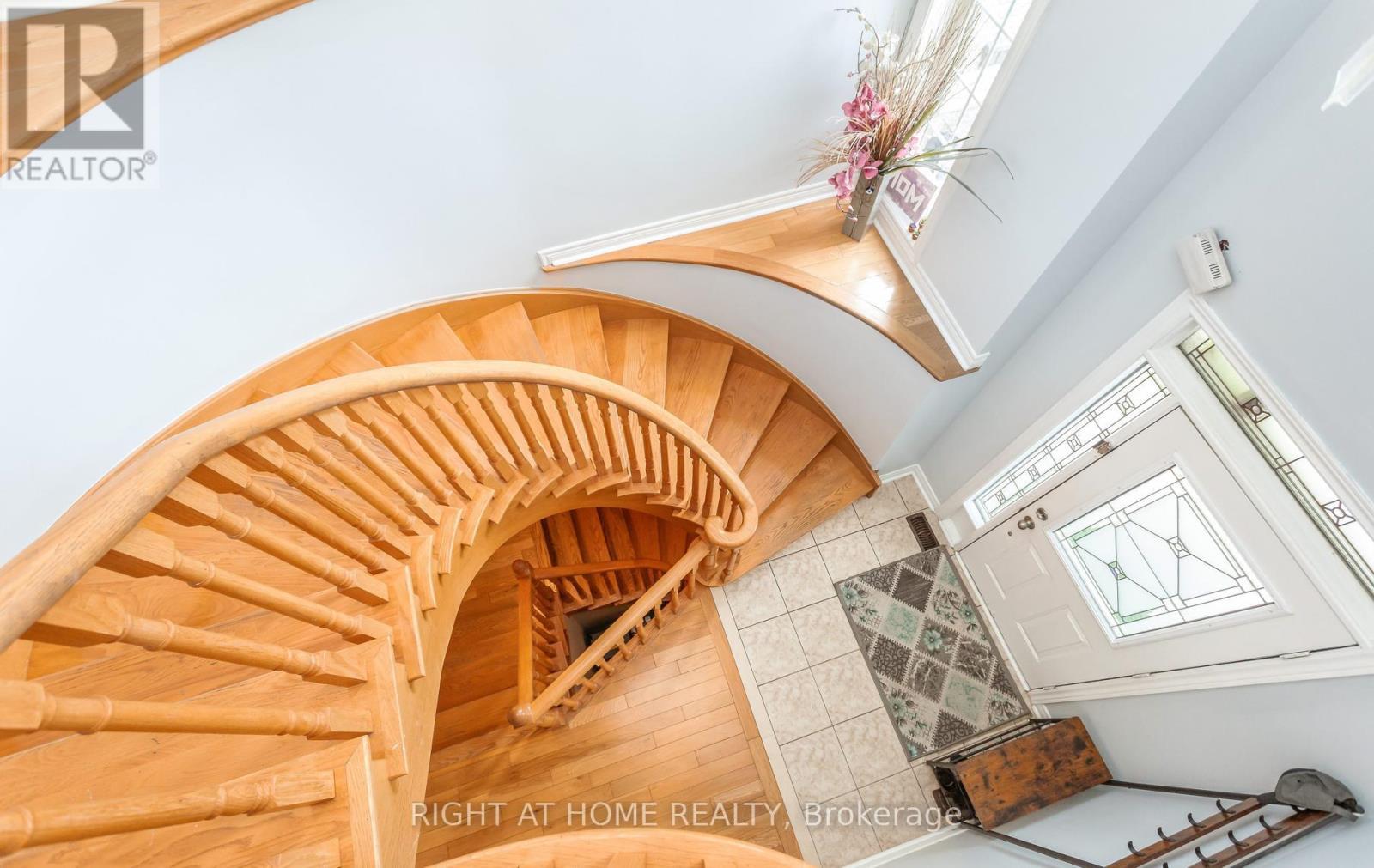 3852 Bloomington Crescent, Mississauga, ON - Indoor Photo Showing Other Room
