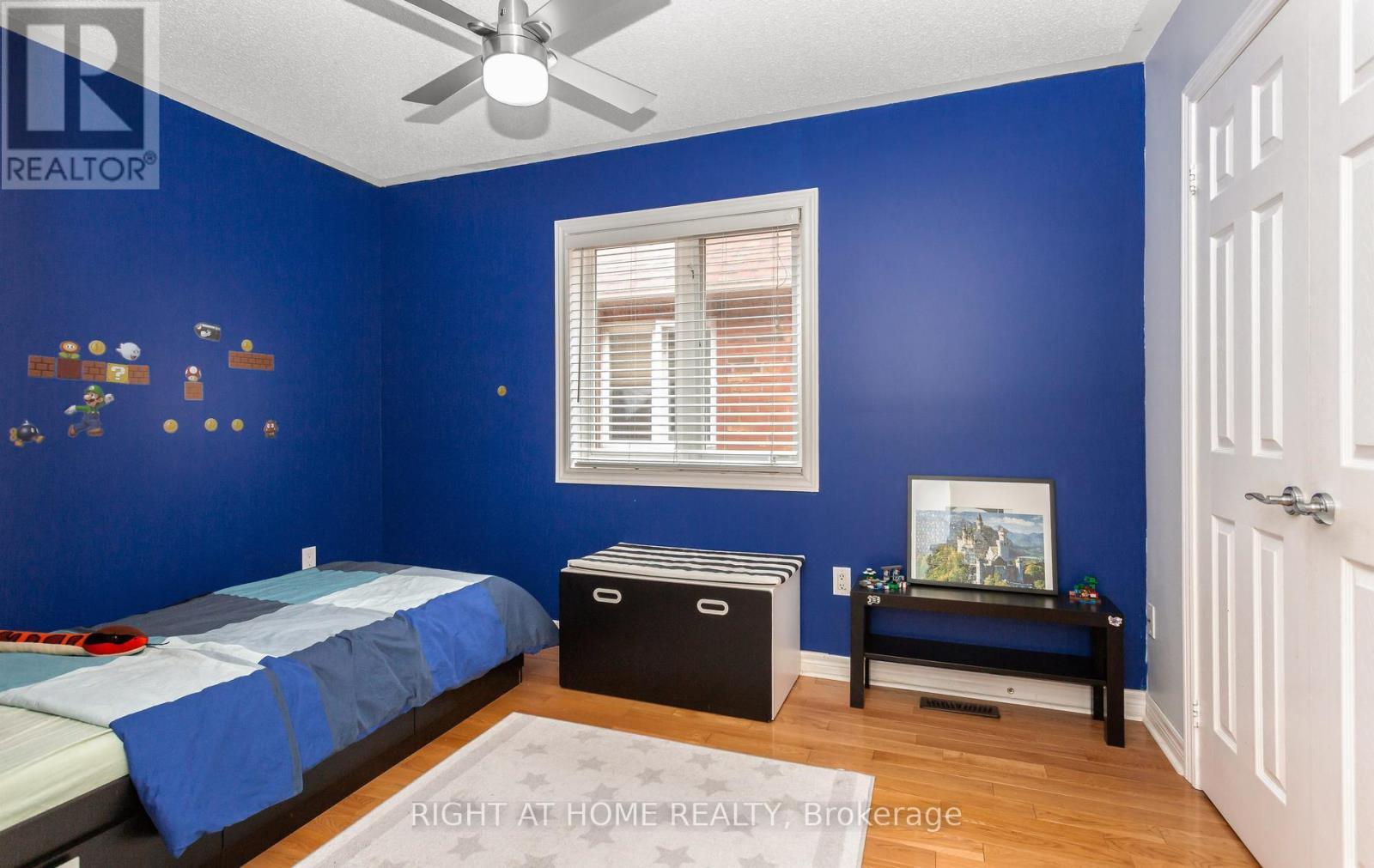 3852 Bloomington Crescent, Mississauga, ON - Indoor Photo Showing Bedroom