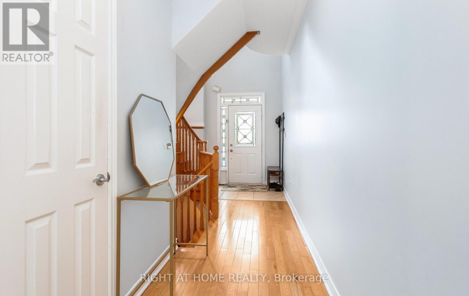 3852 Bloomington Crescent, Mississauga, ON - Indoor Photo Showing Other Room