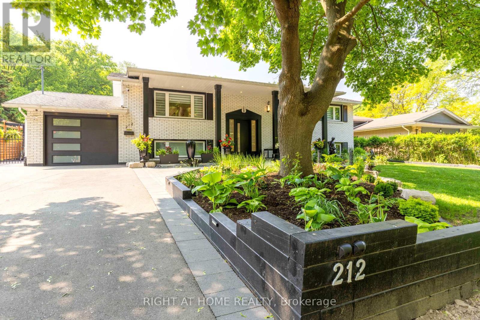 212 Lockhart Drive, St. Catharines, ON - Outdoor