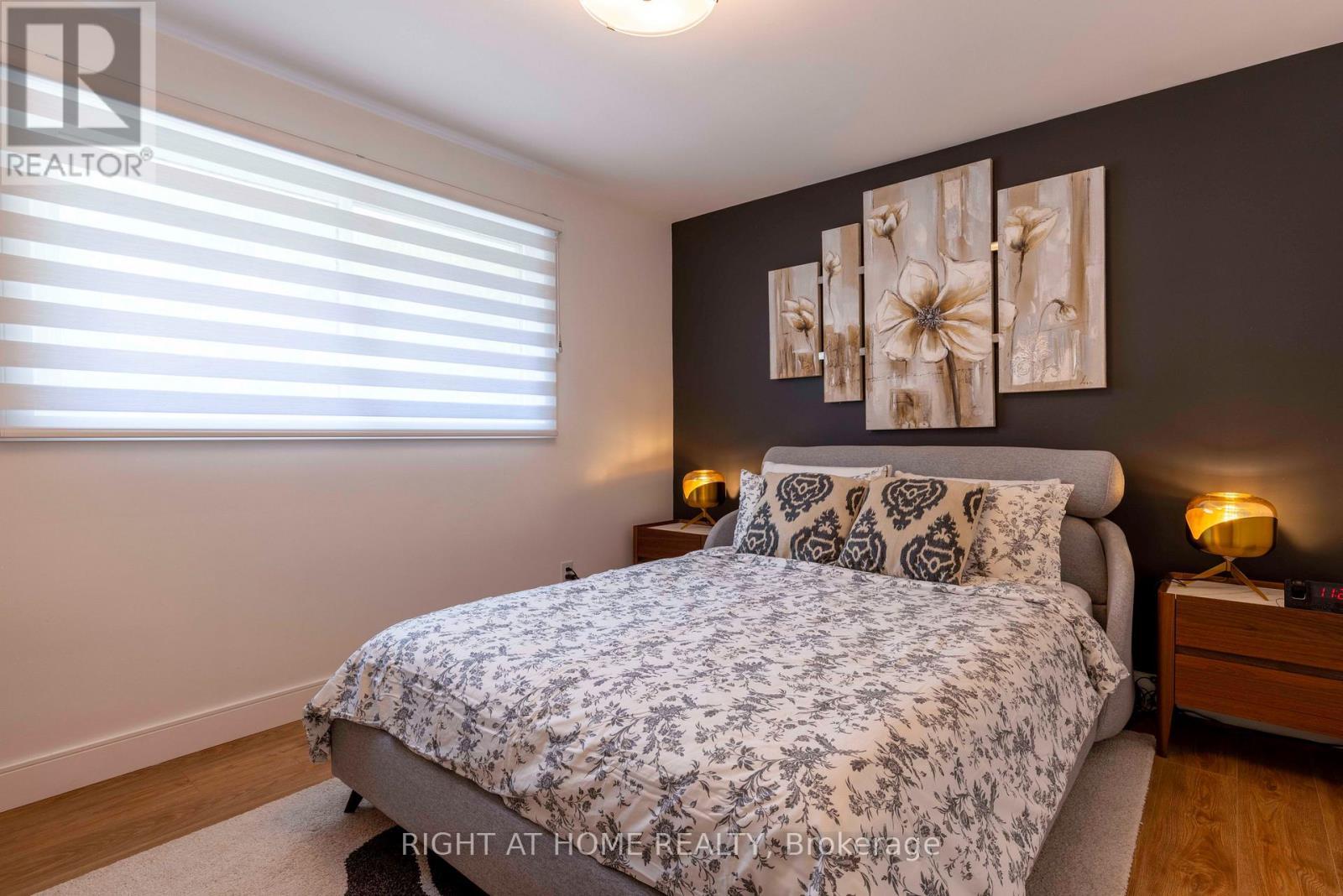 212 Lockhart Drive, St. Catharines, ON - Indoor Photo Showing Bedroom