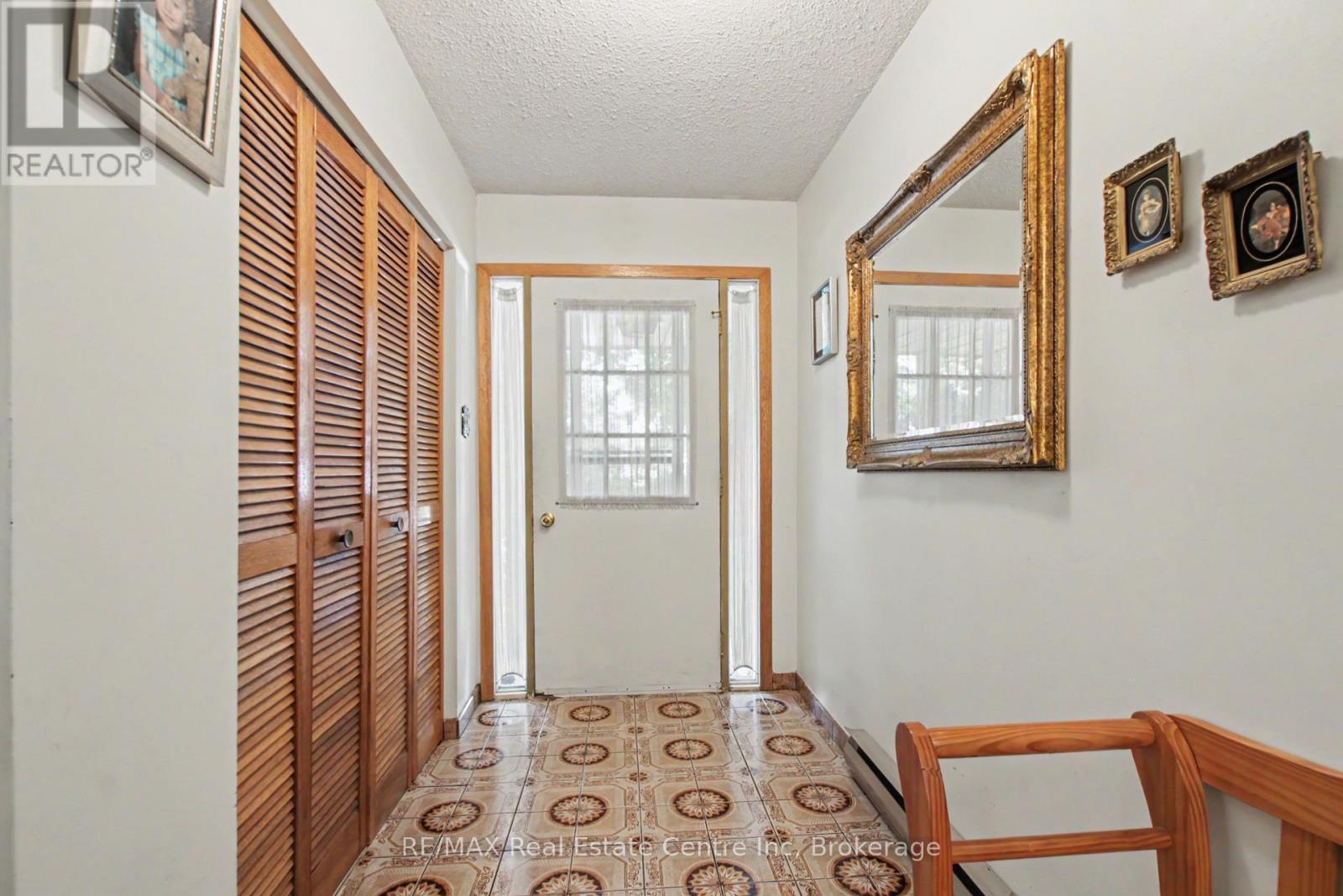 23 Northwood Crescent, Guelph (Willow West/Sugarbush/West Acres), ON - Indoor Photo Showing Other Room