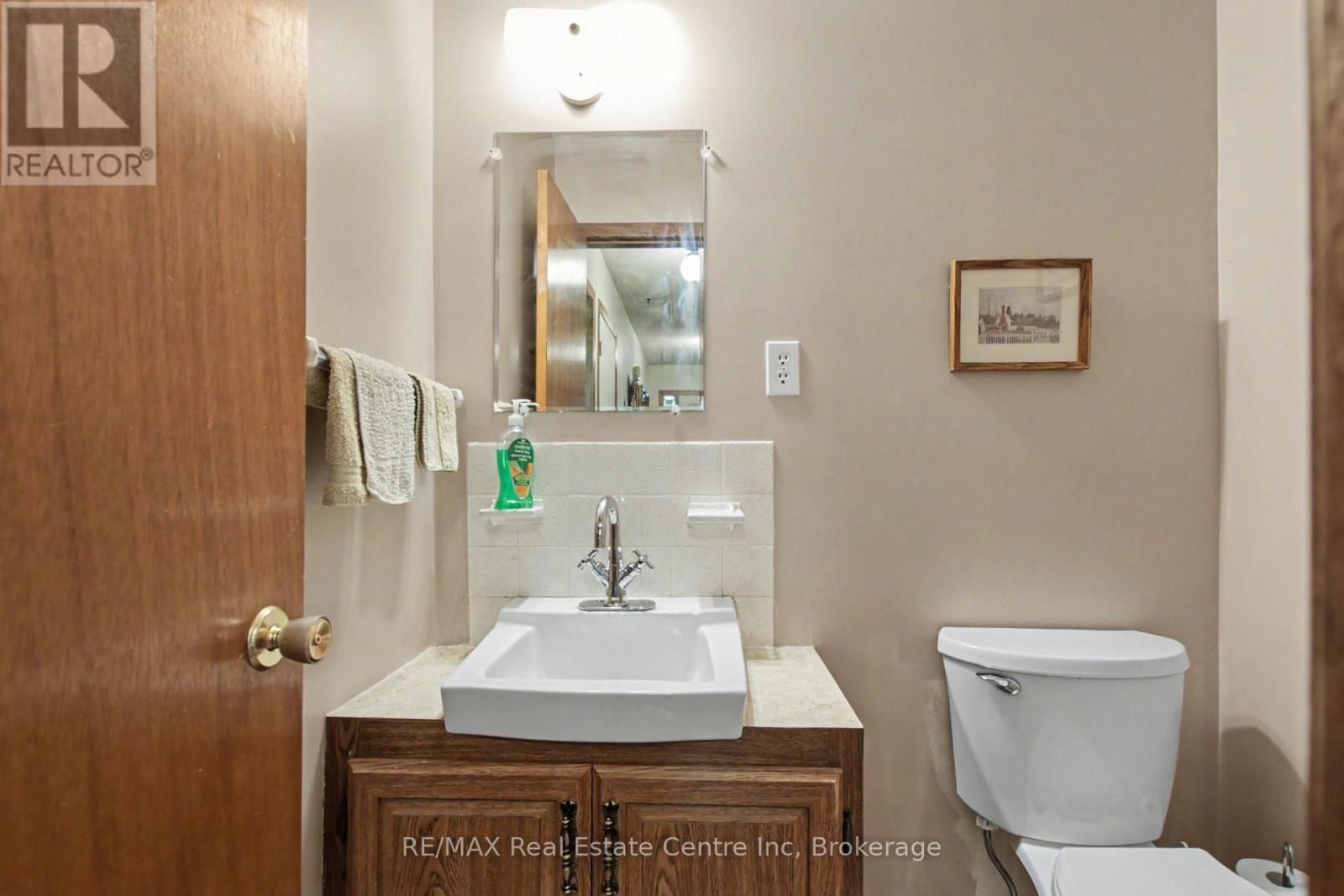 23 Northwood Crescent, Guelph (Willow West/Sugarbush/West Acres), ON - Indoor Photo Showing Bathroom