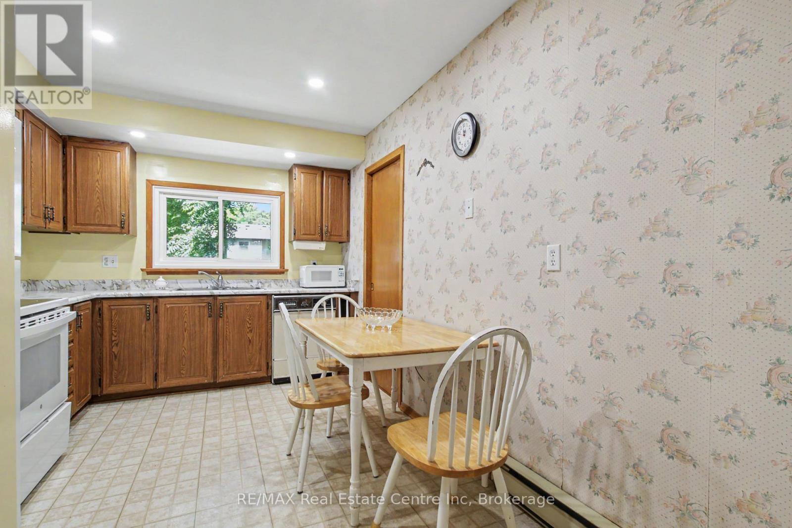 23 Northwood Crescent, Guelph (Willow West/Sugarbush/West Acres), ON - Indoor
