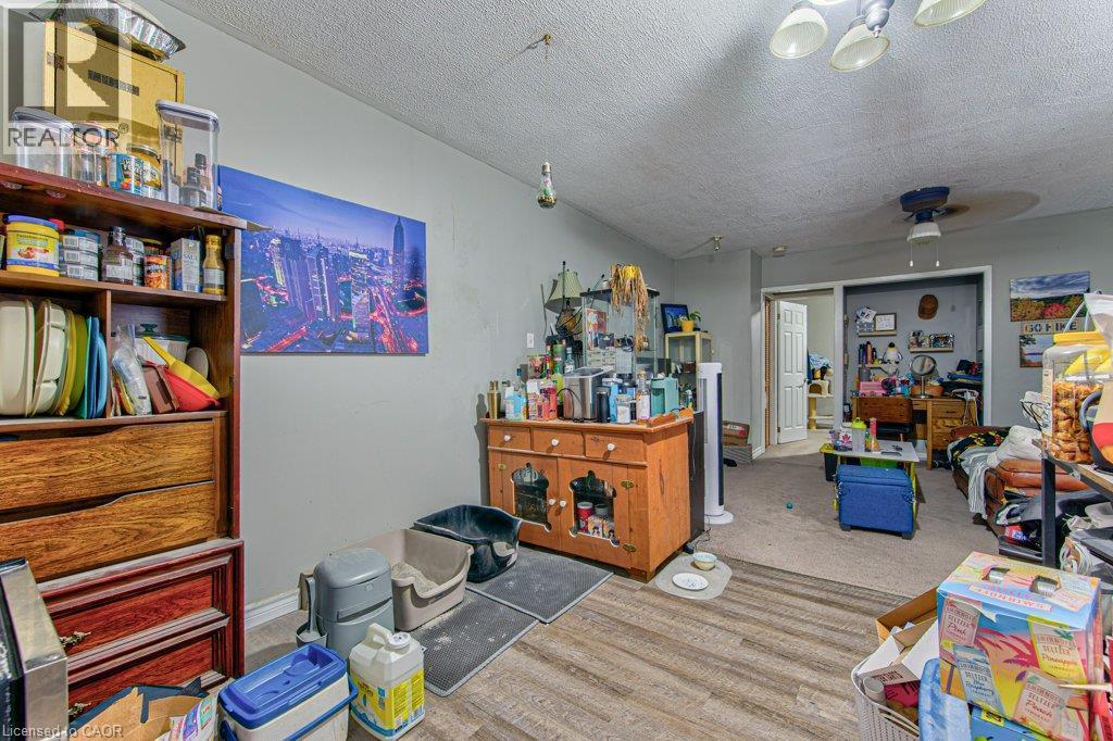 819 Duke Street, Cambridge, ON - Indoor Photo Showing Other Room