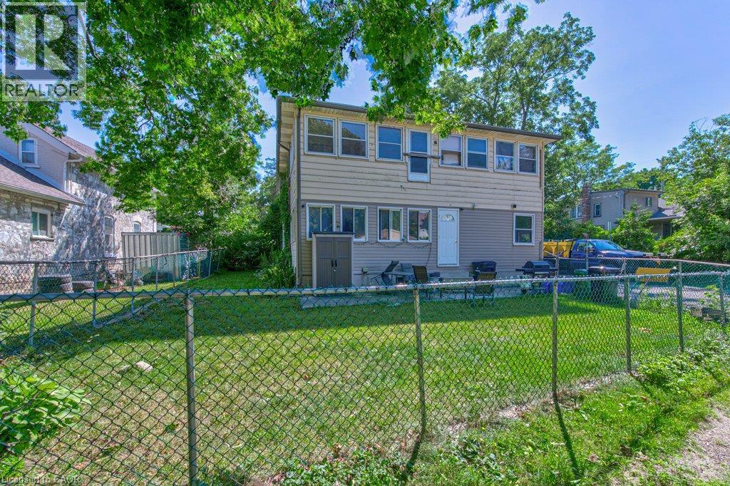 819 Duke Street, Cambridge, ON - Outdoor