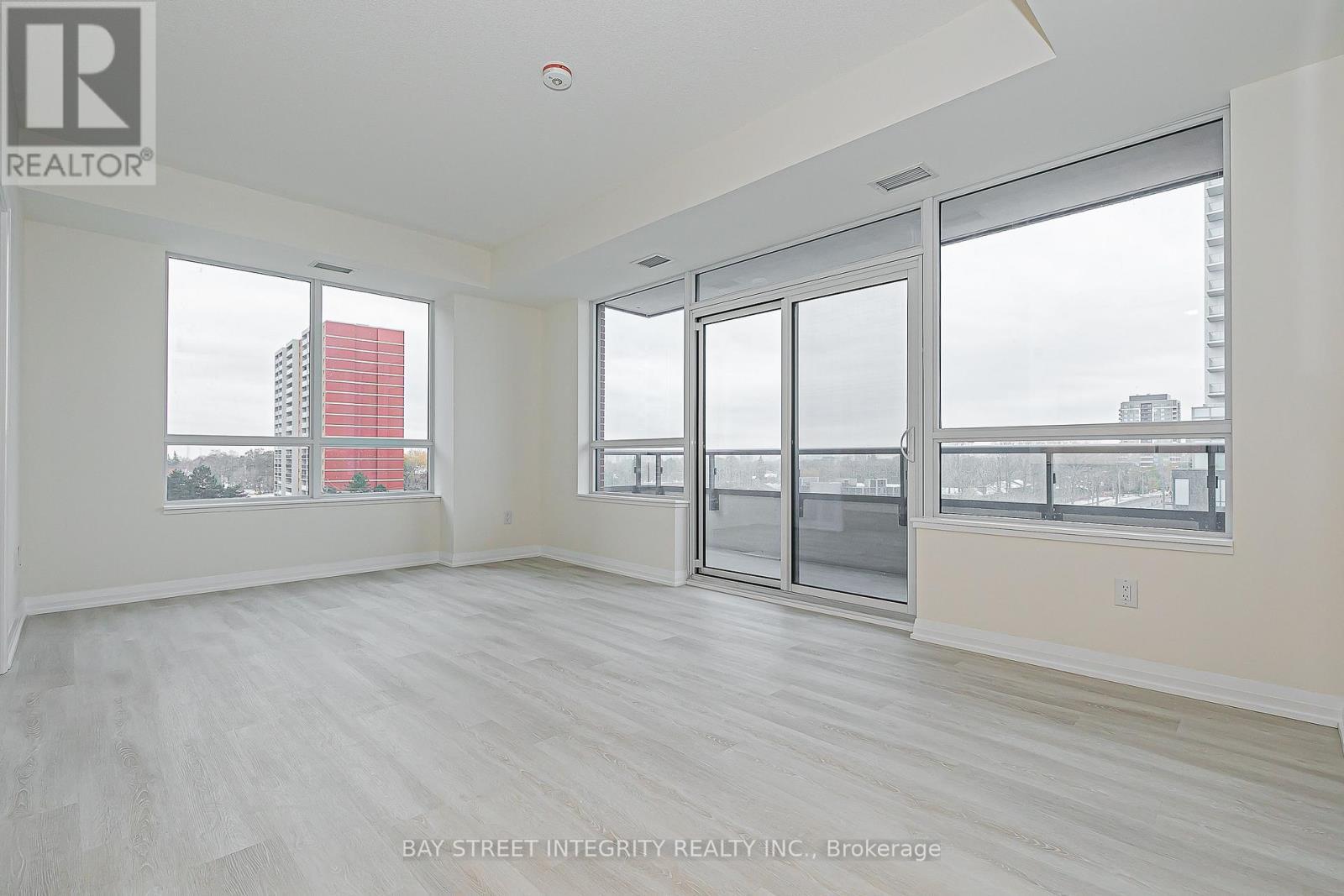 710 - 3260 Sheppard Avenue E, Toronto, ON - Indoor Photo Showing Other Room