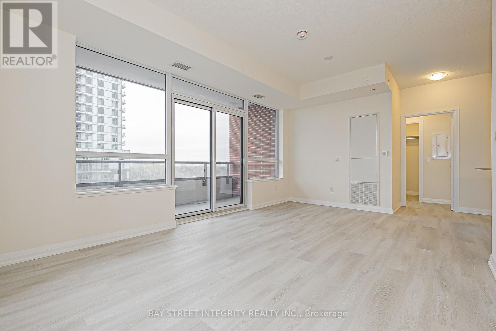 710 - 3260 Sheppard Avenue E, Toronto, ON - Indoor Photo Showing Other Room