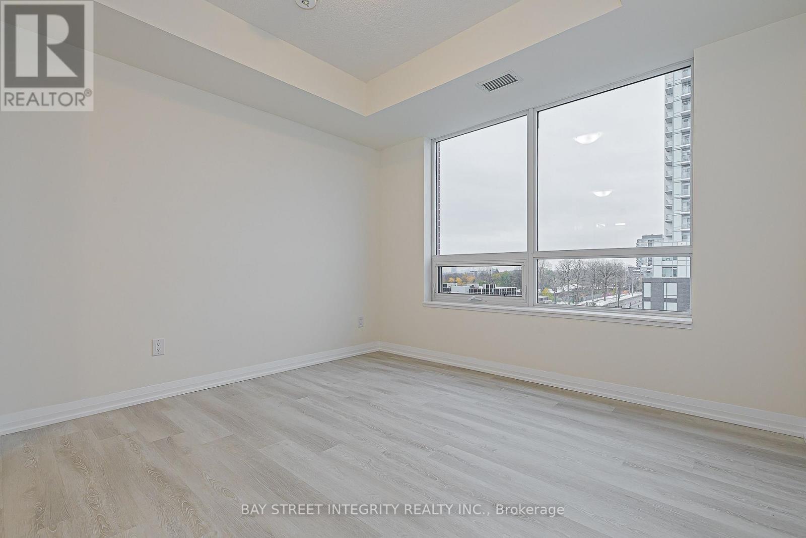 710 - 3260 Sheppard Avenue E, Toronto, ON - Indoor Photo Showing Other Room