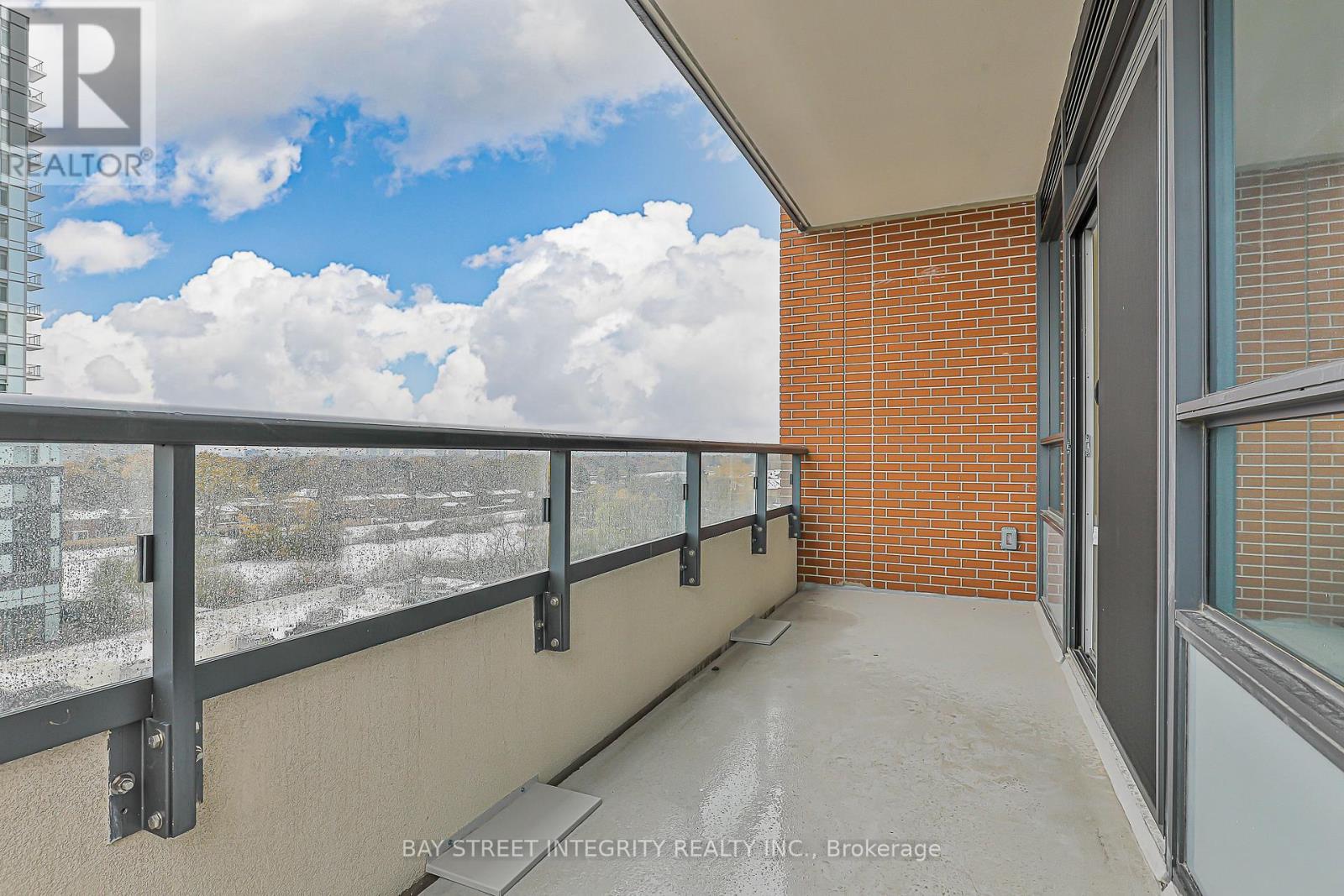710 - 3260 Sheppard Avenue E, Toronto, ON - Outdoor With Balcony With Exterior