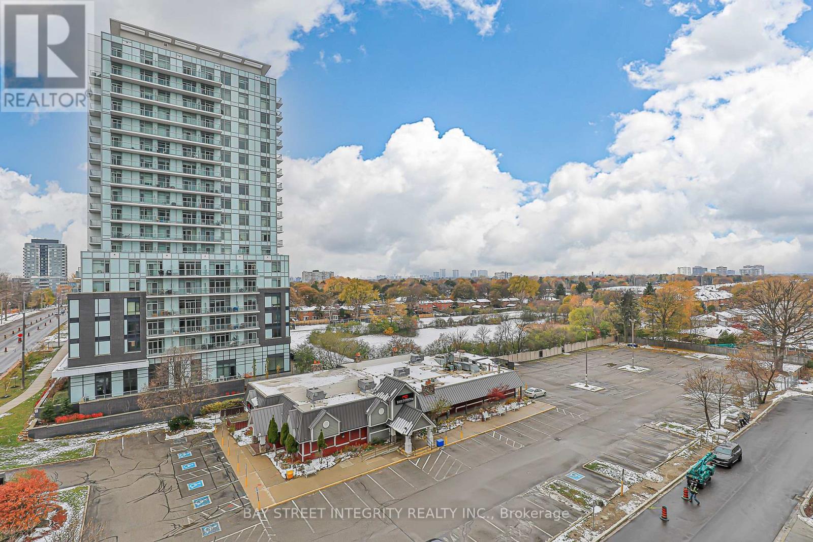 710 - 3260 Sheppard Avenue E, Toronto, ON - Outdoor