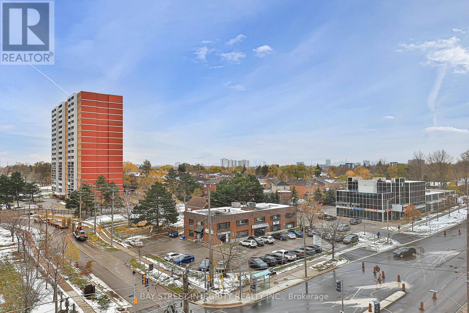 710 - 3260 Sheppard Avenue E, Toronto, ON - Outdoor With View