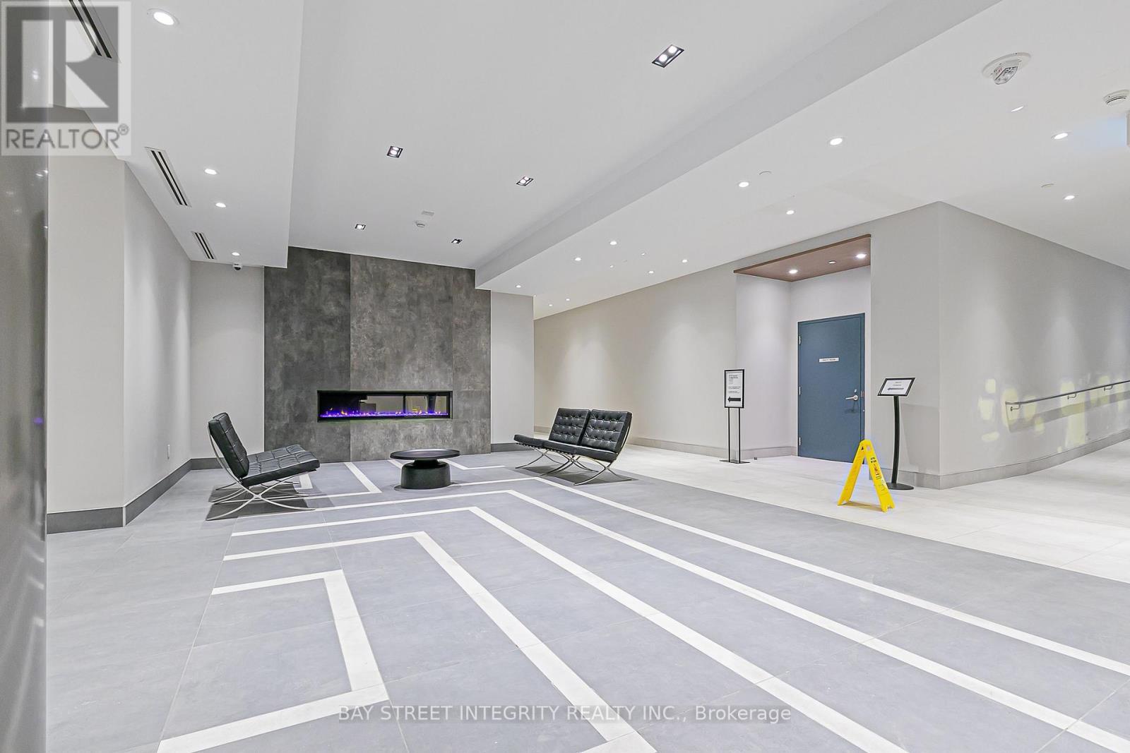 710 - 3260 Sheppard Avenue E, Toronto, ON - Indoor Photo Showing Other Room