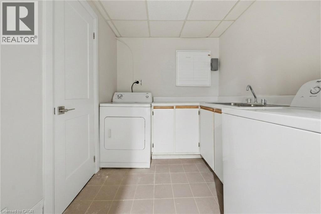 2155 Duncaster Drive Unit# 2, Burlington, ON - Indoor Photo Showing Laundry Room