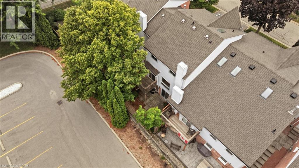 2155 Duncaster Drive Unit# 2, Burlington, ON - Outdoor