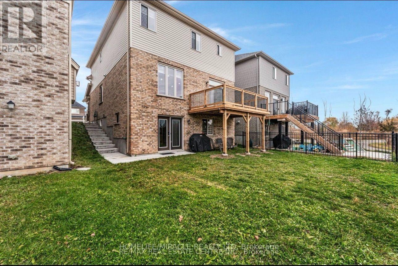 121 Steeplechase Way, Waterloo, ON - Outdoor With Deck Patio Veranda