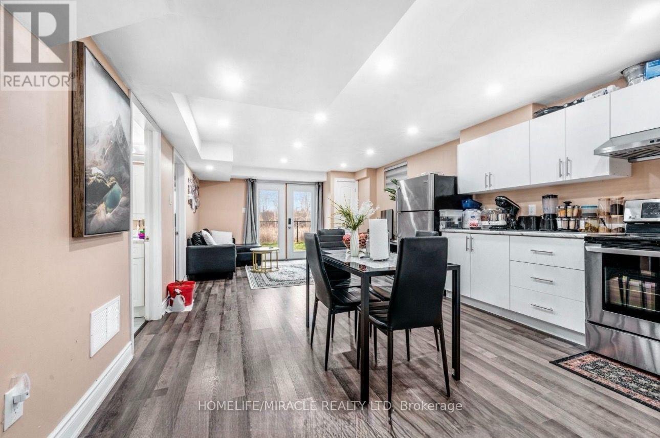 121 Steeplechase Way, Waterloo, ON - Indoor