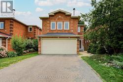 19 JUSTUS DRIVE Richmond Hill, ON L4C 9Z4