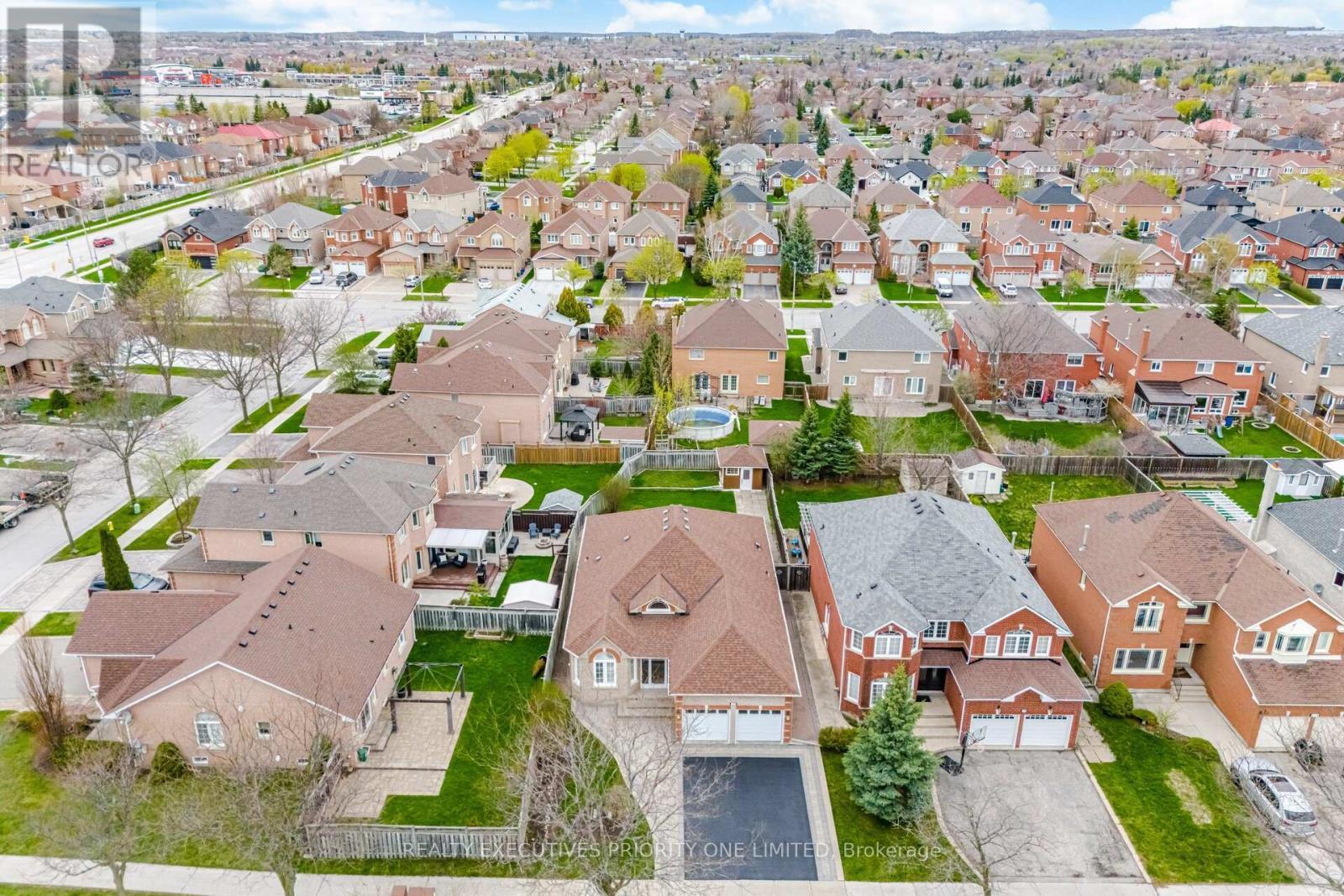 222 Caproni Drive, Vaughan, ON - Outdoor With View
