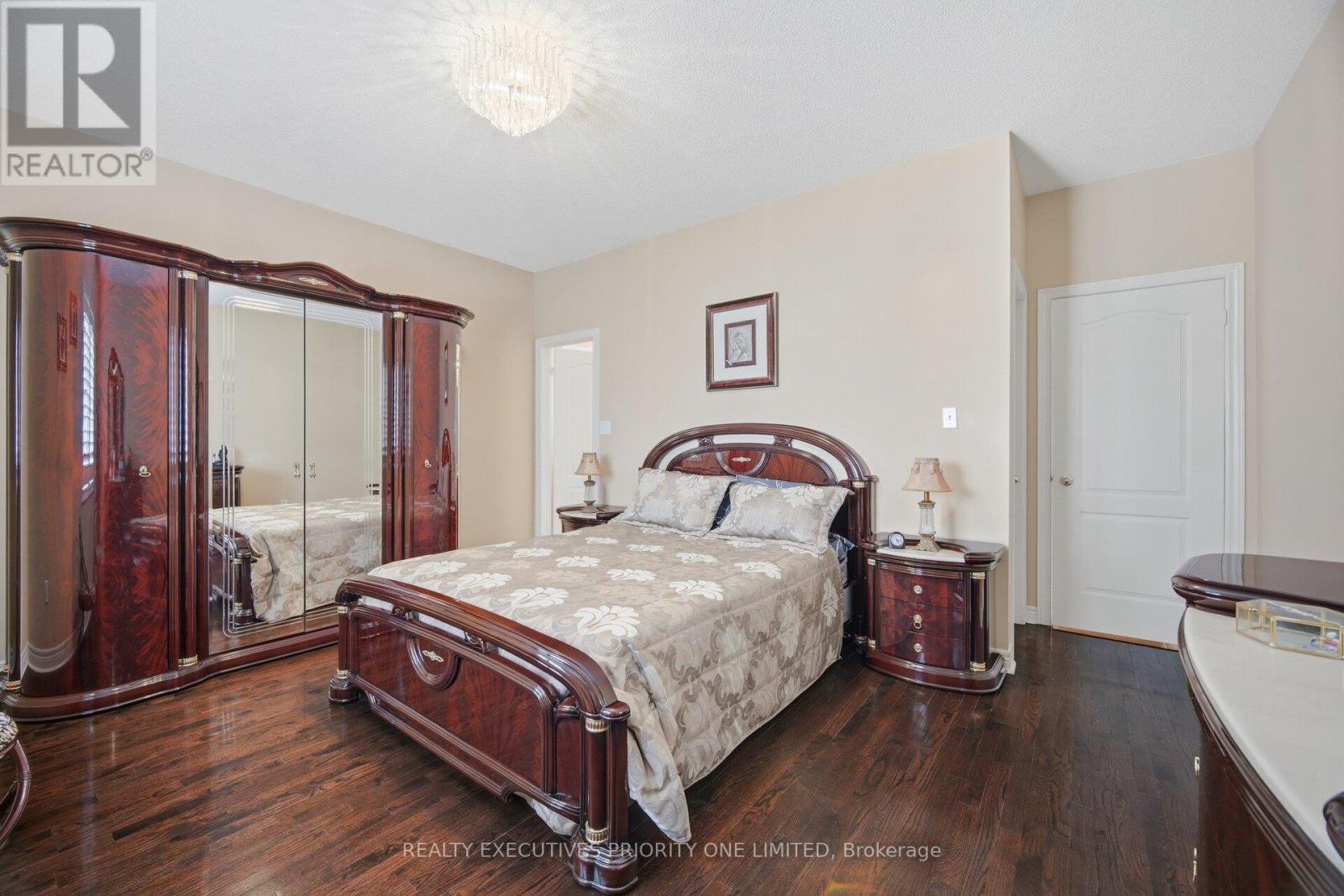 222 Caproni Drive, Vaughan, ON - Indoor Photo Showing Bedroom