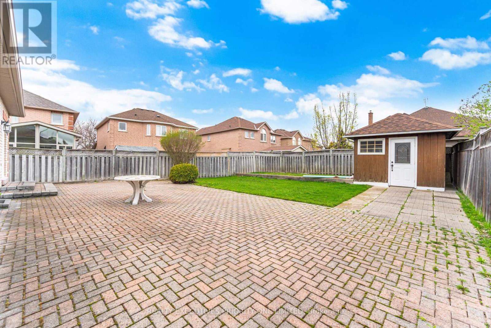 222 Caproni Drive, Vaughan, ON - Outdoor