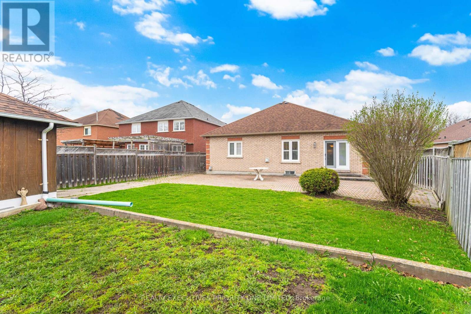 222 Caproni Drive, Vaughan, ON - Outdoor