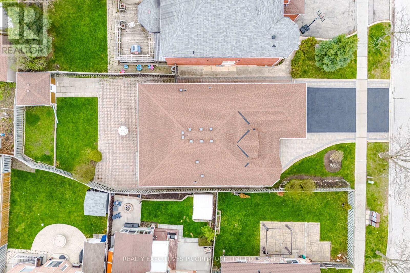 222 Caproni Drive, Vaughan, ON - Outdoor