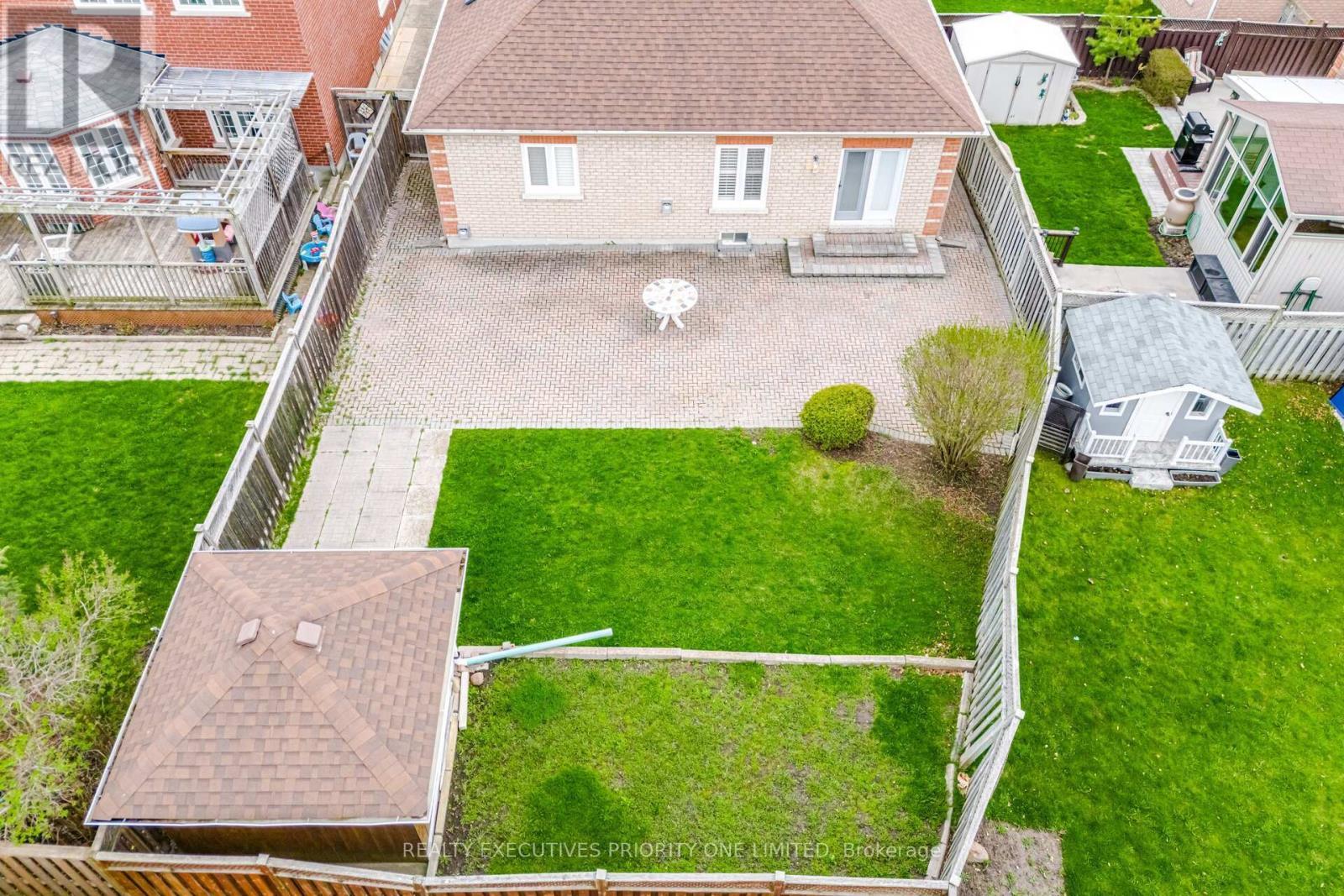222 Caproni Drive, Vaughan, ON - Outdoor