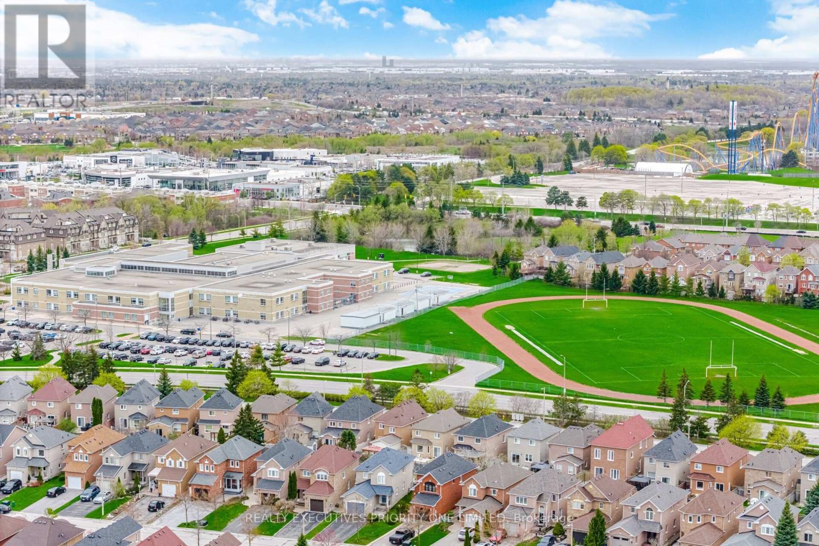 222 Caproni Drive, Vaughan, ON - Outdoor With View