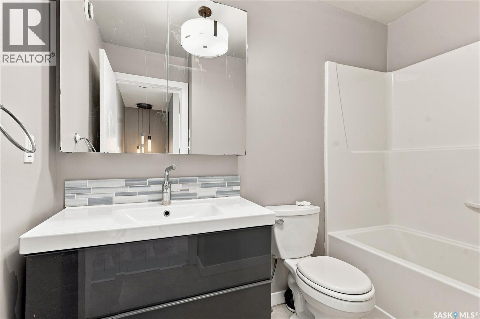 3107 Mcclocklin Road, Saskatoon, SK - Indoor Photo Showing Bathroom