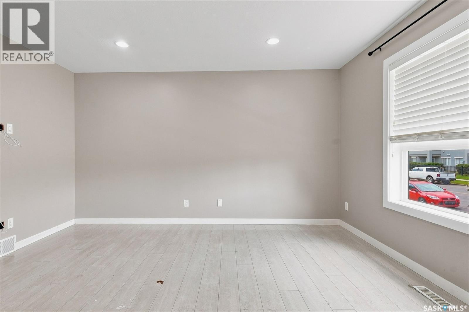 3107 Mcclocklin Road, Saskatoon, SK - Indoor Photo Showing Other Room