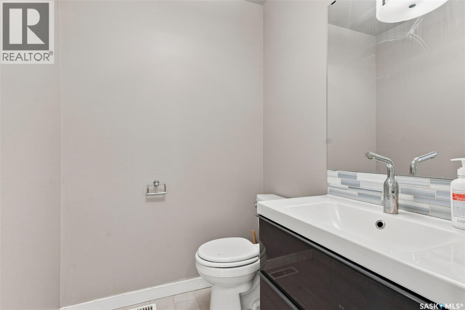 3107 Mcclocklin Road, Saskatoon, SK - Indoor Photo Showing Bathroom