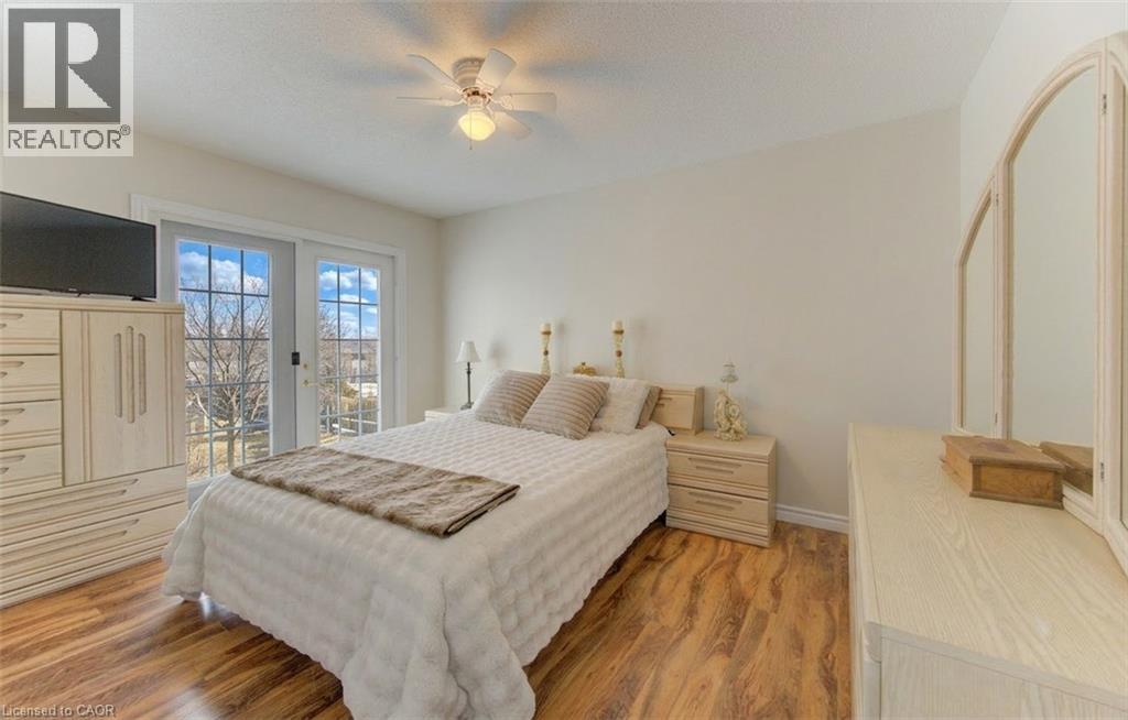 190 Natchez Road, Kitchener, ON - Indoor Photo Showing Bedroom