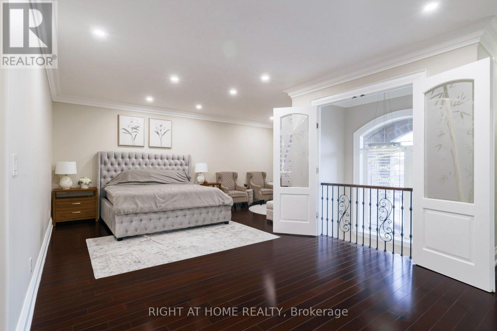 99 Fairview Road W, Mississauga, ON - Indoor