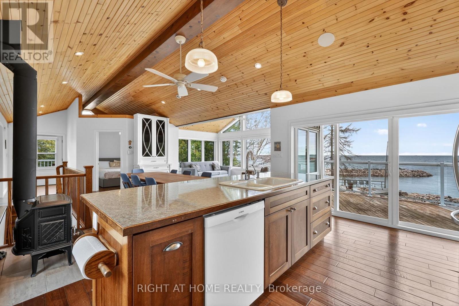 442 Silver Birch Drive, Tiny, ON - Indoor Photo Showing Kitchen With Double Sink