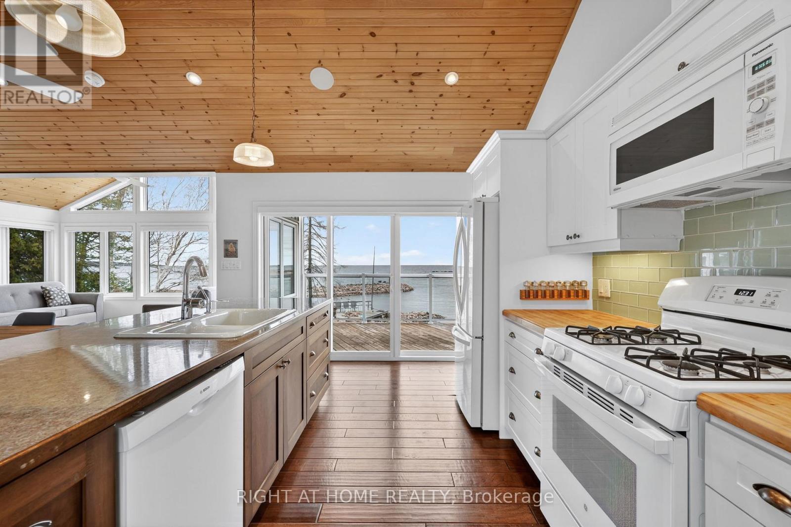 442 Silver Birch Drive, Tiny, ON - Indoor Photo Showing Kitchen With Double Sink