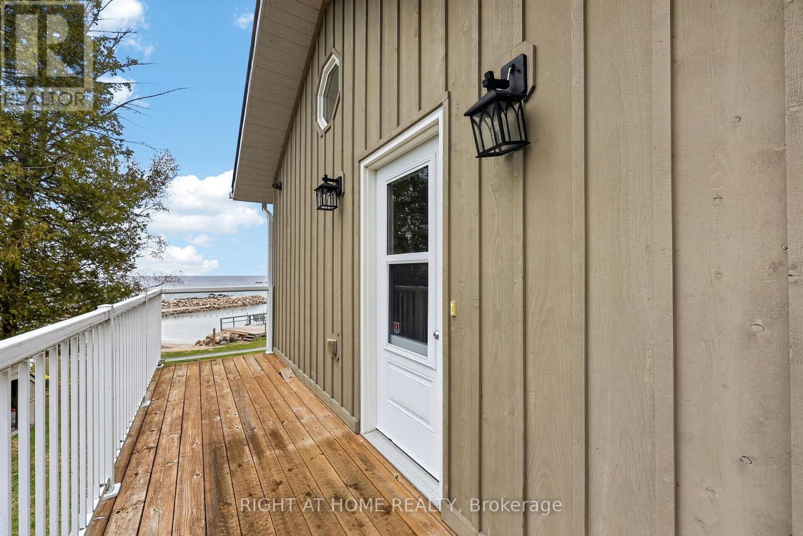 442 Silver Birch Drive, Tiny, ON - Outdoor With Exterior