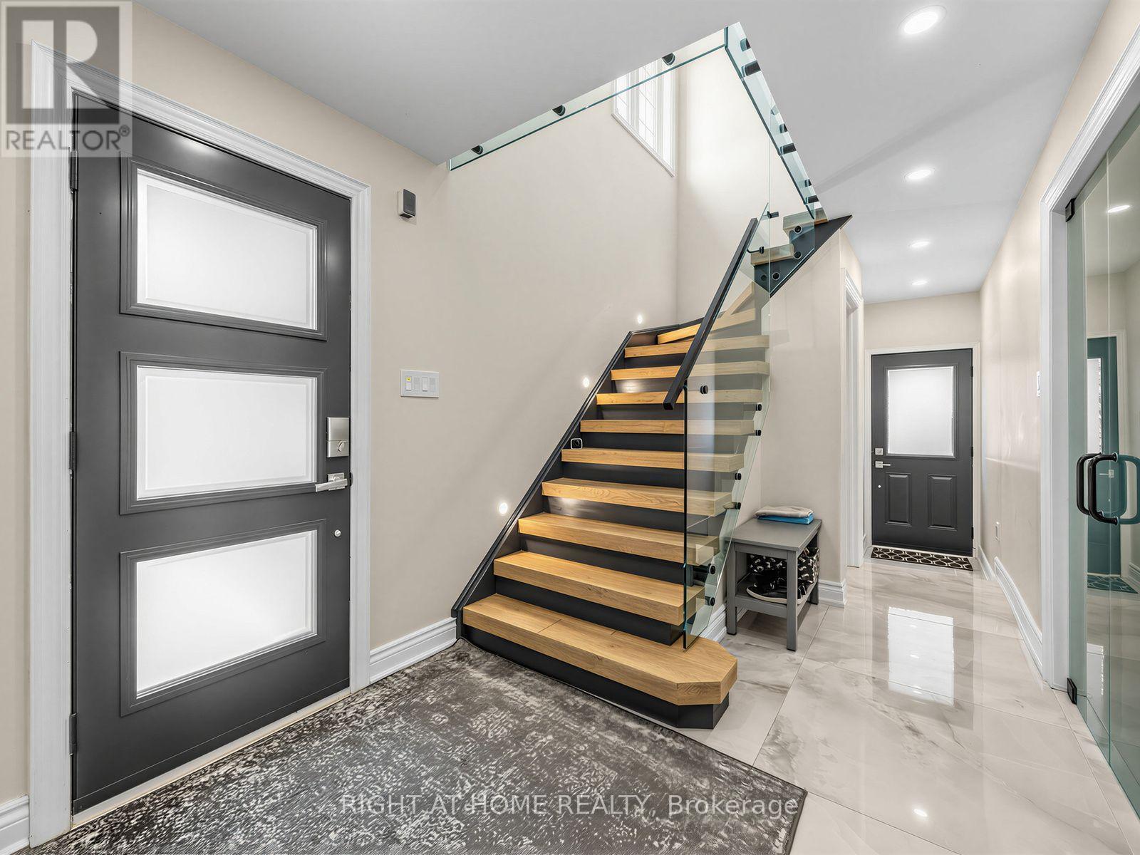 4236 Credit Pointe Drive, Mississauga, ON - Indoor Photo Showing Other Room