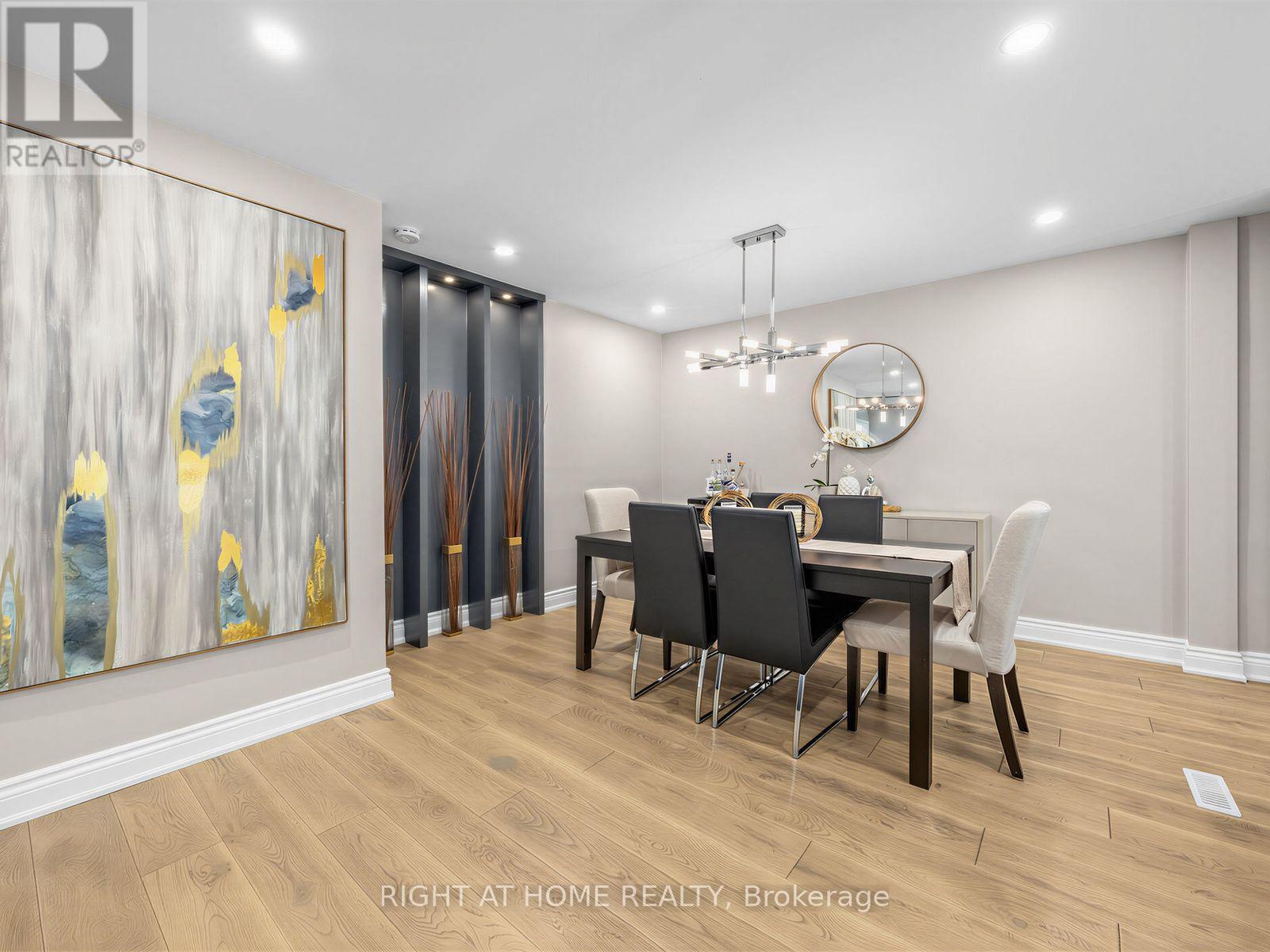 4236 Credit Pointe Drive, Mississauga, ON - Indoor Photo Showing Dining Room